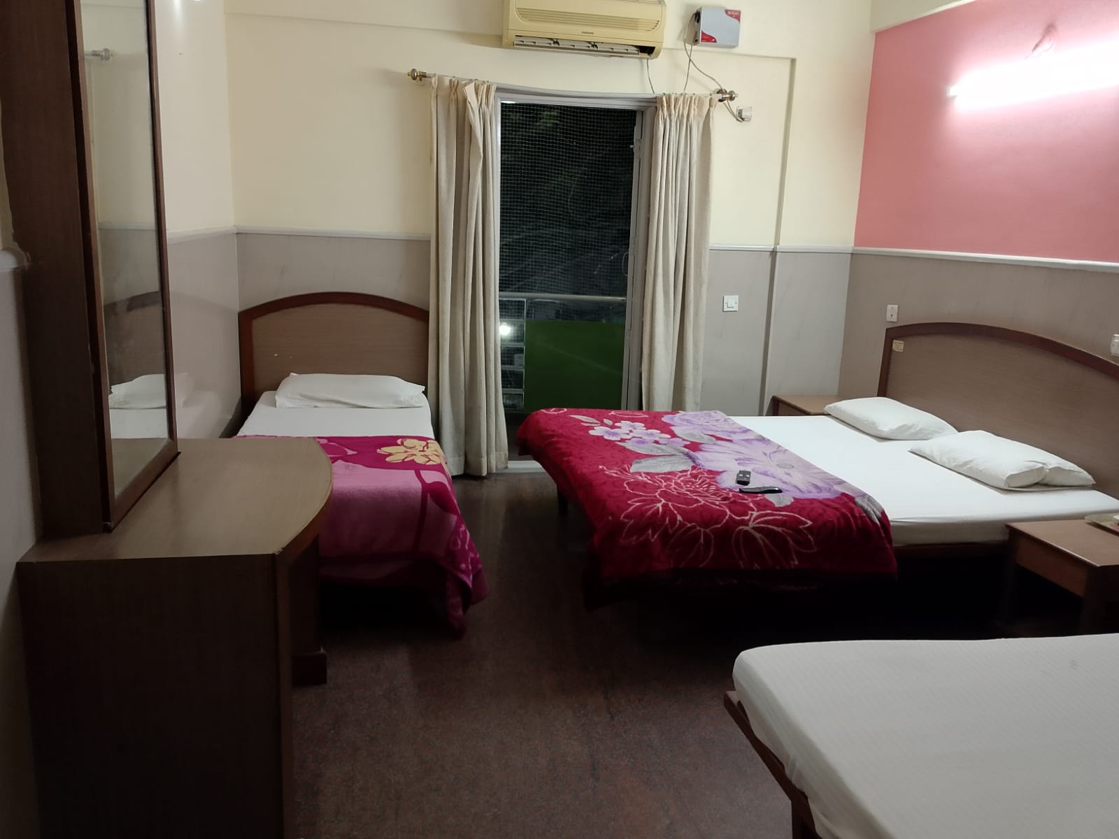 Triple Sharing Room
